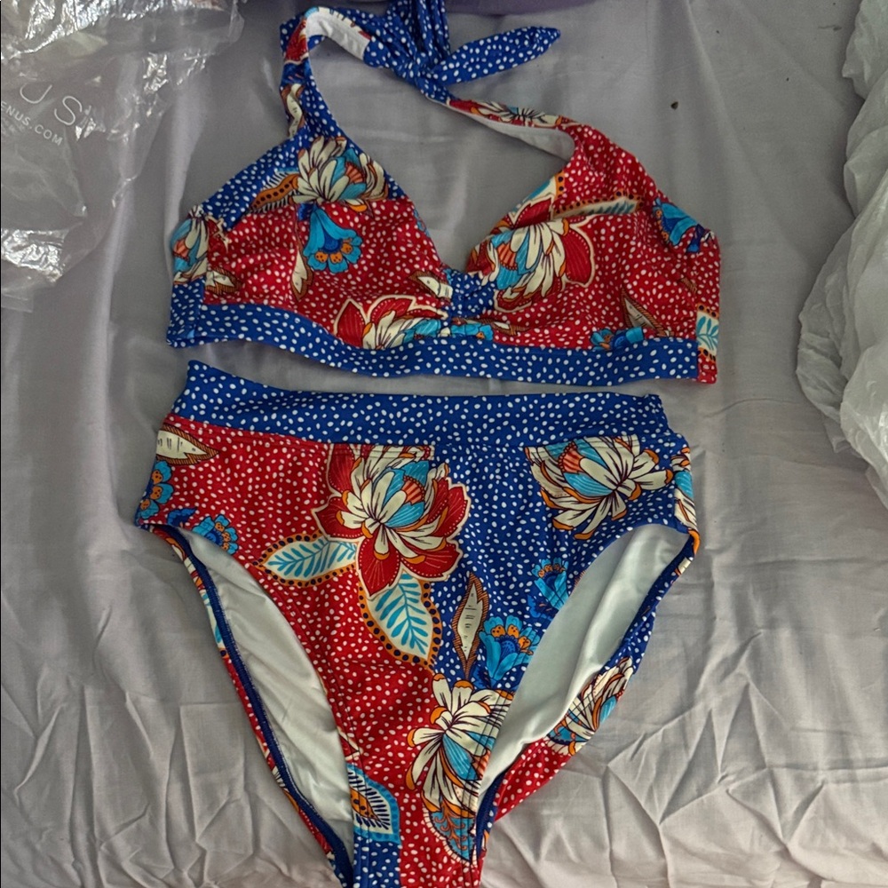 VENUS Blue and White Polka Dot Bikini